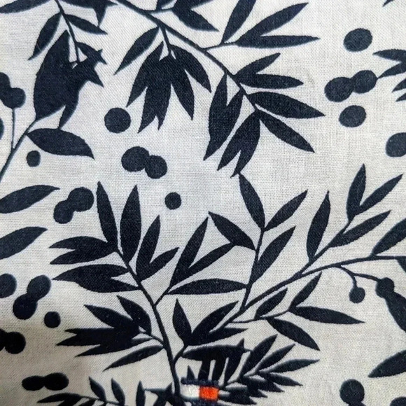 Tommy Hilfiger Floral Print 3/4 Sleeve Half Zip Blouse Top Petite Small NWOT - Picture 9 of 9